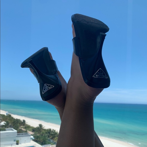 SOLD - Picture 4 of 8